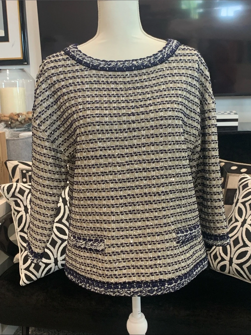 St John Couture Textured Knit Sweater in Cream and Navy. Small Like new